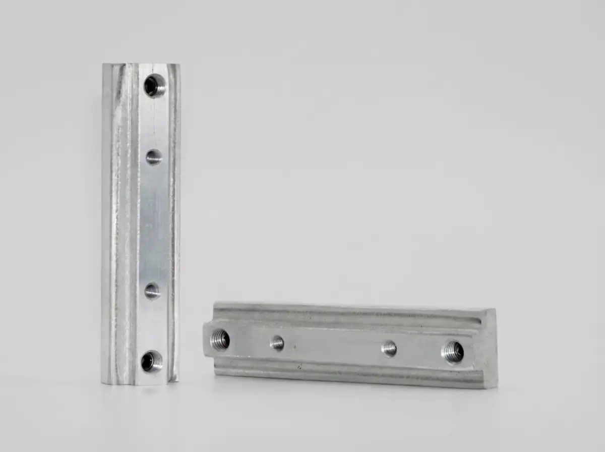 Aluminiumpfosten mit Schiene-Set freistehend – Bild 10